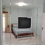 Caza Di Nicolas * Dhílesi